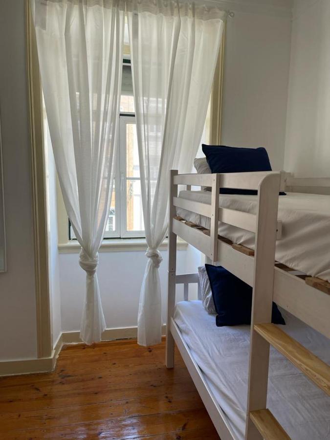 7 Seas 3 Hostel Lisbon Exterior photo
